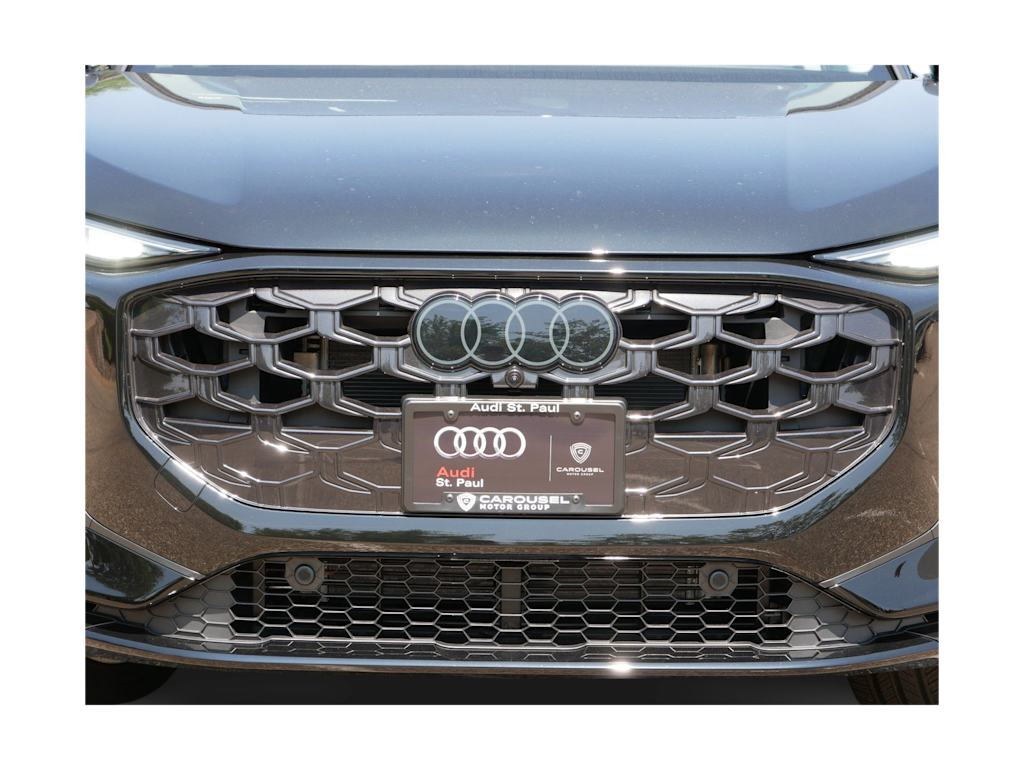 Thumbnail: 2026 Audi Q3 - 4
