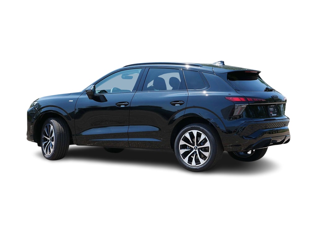 Thumbnail: 2026 Audi Q3 - 12