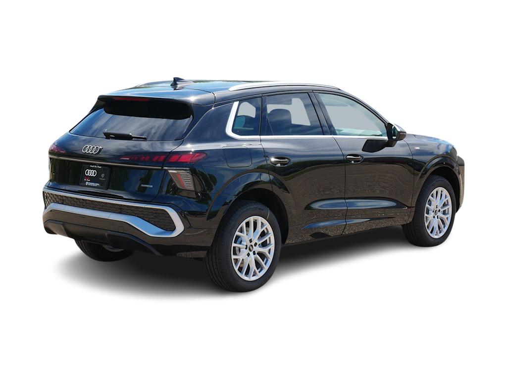 Thumbnail: 2026 Audi Q3 - 14