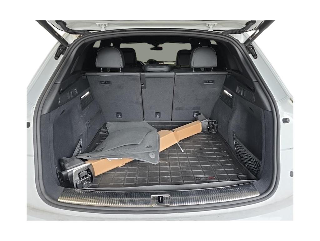 Thumbnail: 2023 Audi SQ5 - 7