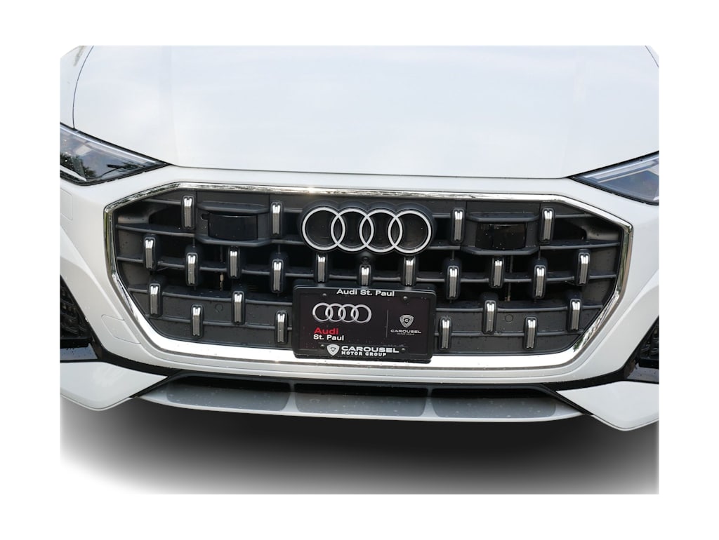 Thumbnail: 2026 Audi Q8 - 5
