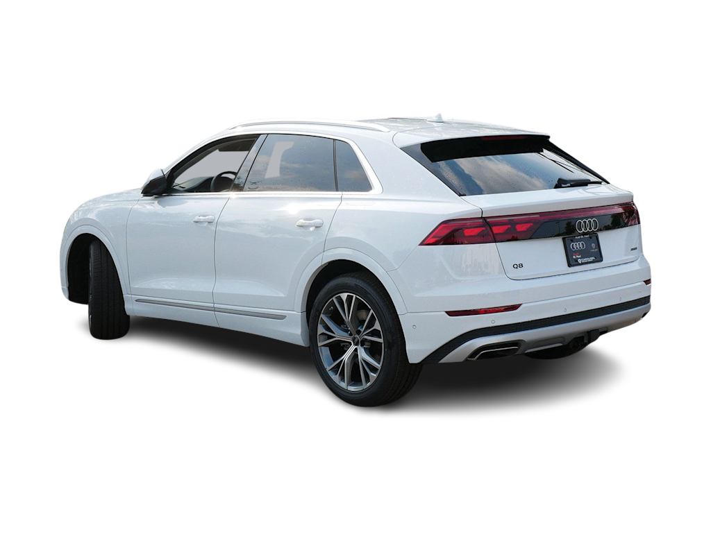 Thumbnail: 2026 Audi Q8 - 4