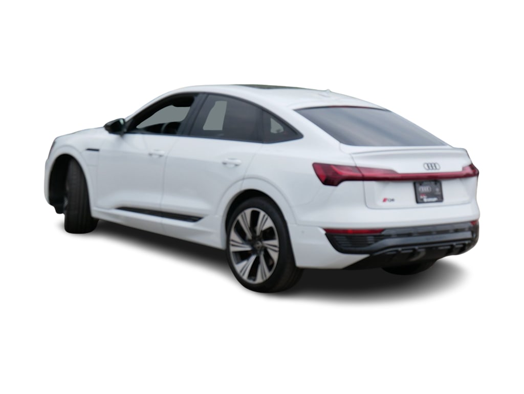 Thumbnail: 2024 Audi Q8 e-tron - 4