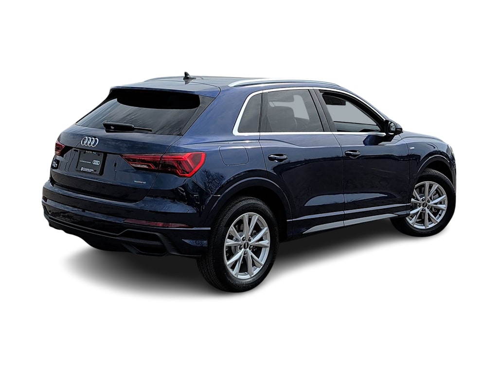 Thumbnail: 2025 Audi Q3 - 4