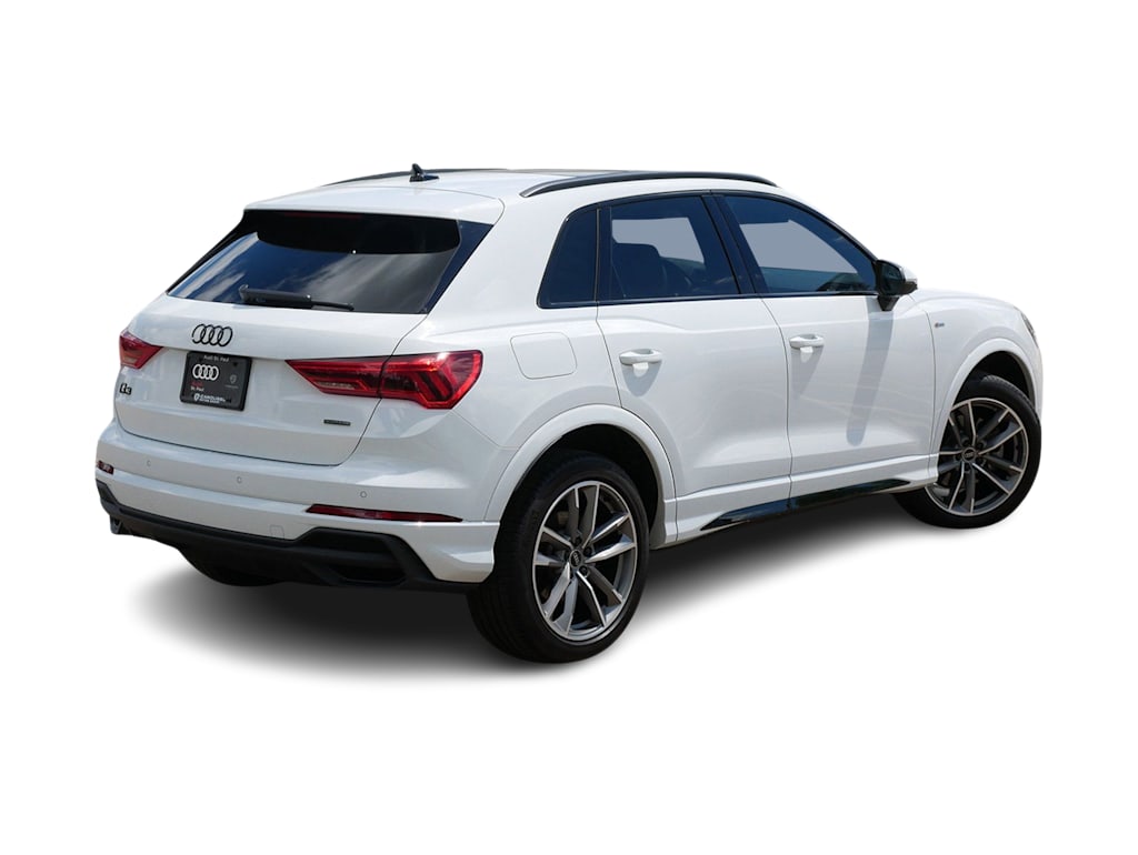 Thumbnail: 2023 Audi Q3 - 16