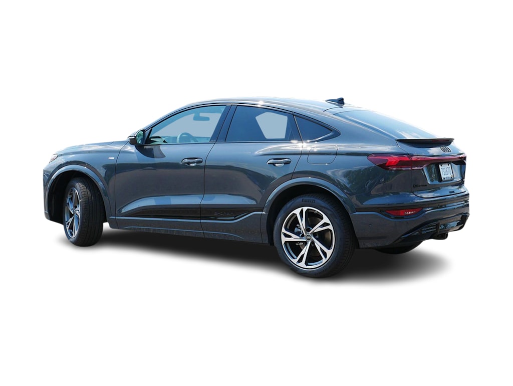 Thumbnail: 2027 Audi Q6 e-tron - 13