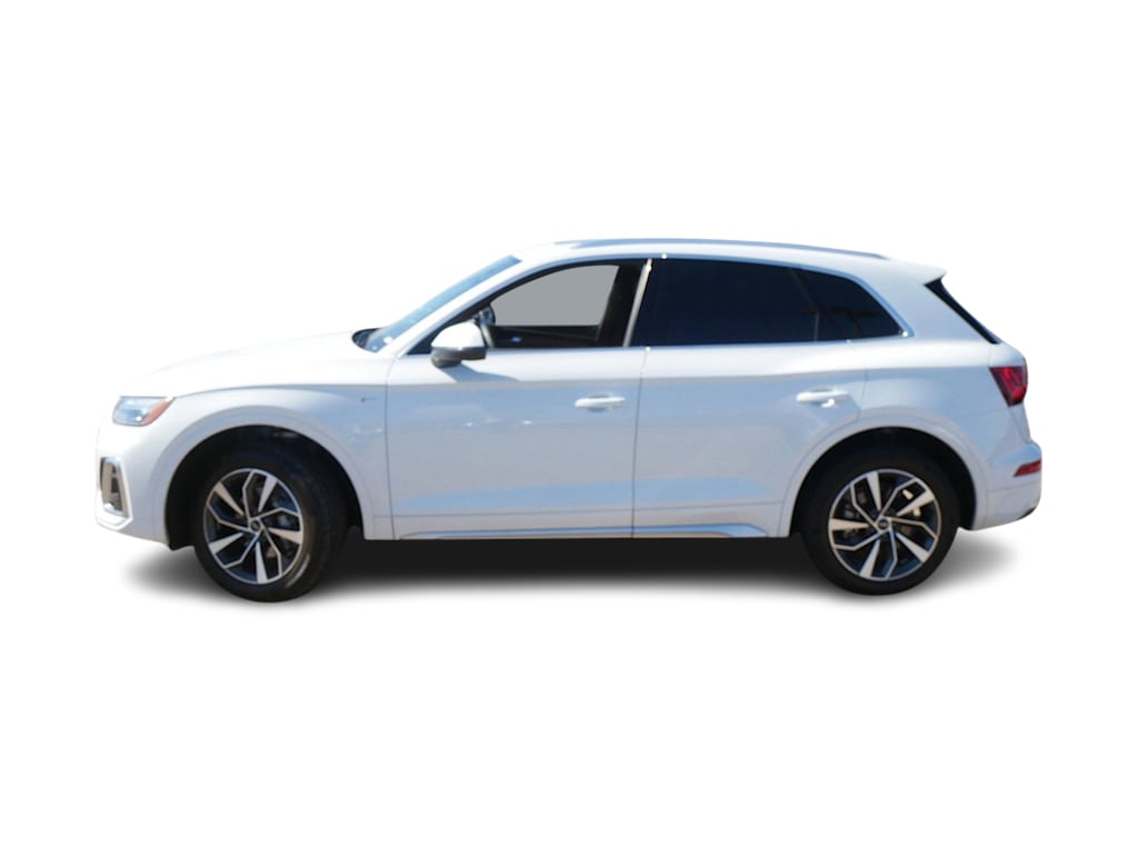 Thumbnail: 2023 Audi Q5 - 3