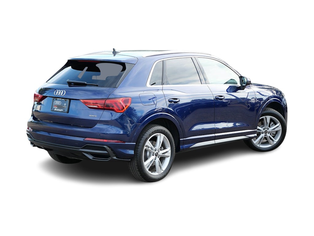 Thumbnail: 2022 Audi Q3 - 15
