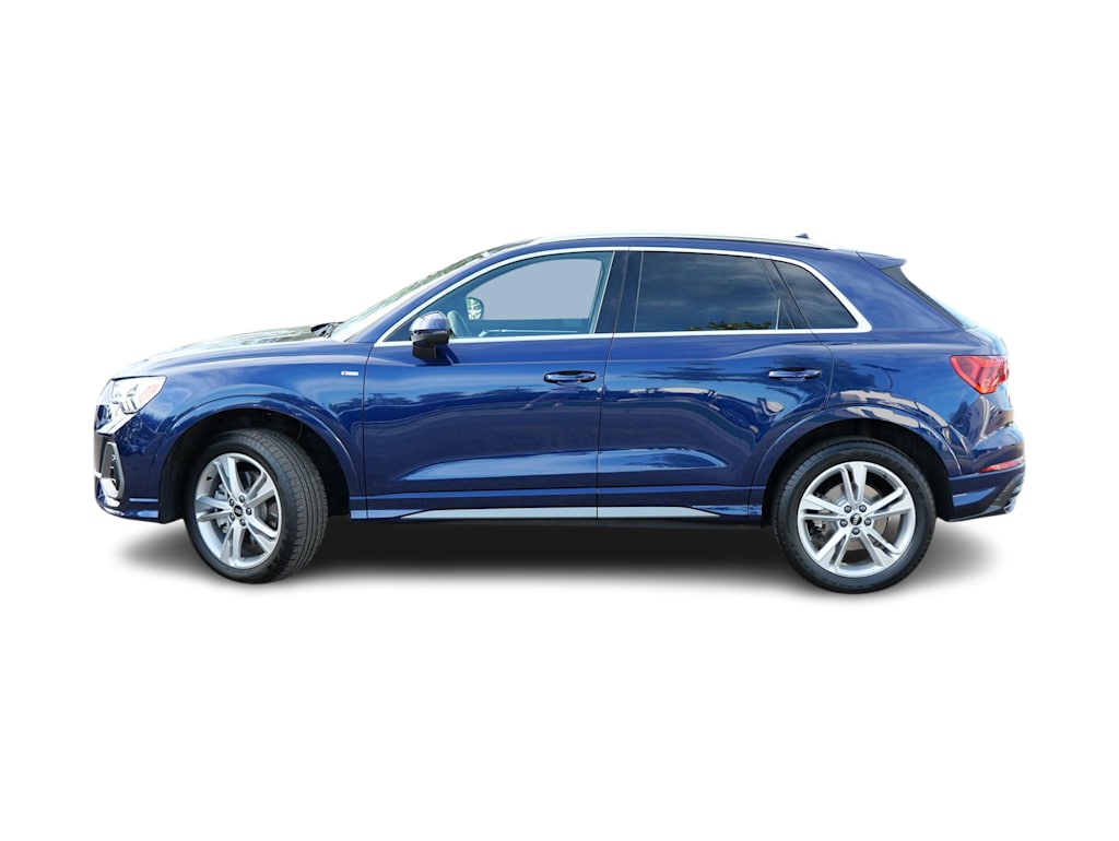 Thumbnail: 2022 Audi Q3 - 3