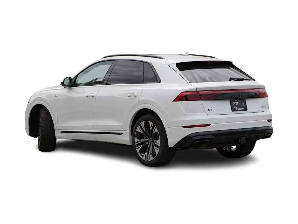 Thumbnail: 2026 Audi Q8 - 4
