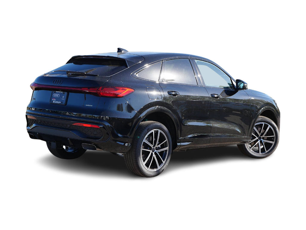 Thumbnail: 2026 Audi Q5 - 9