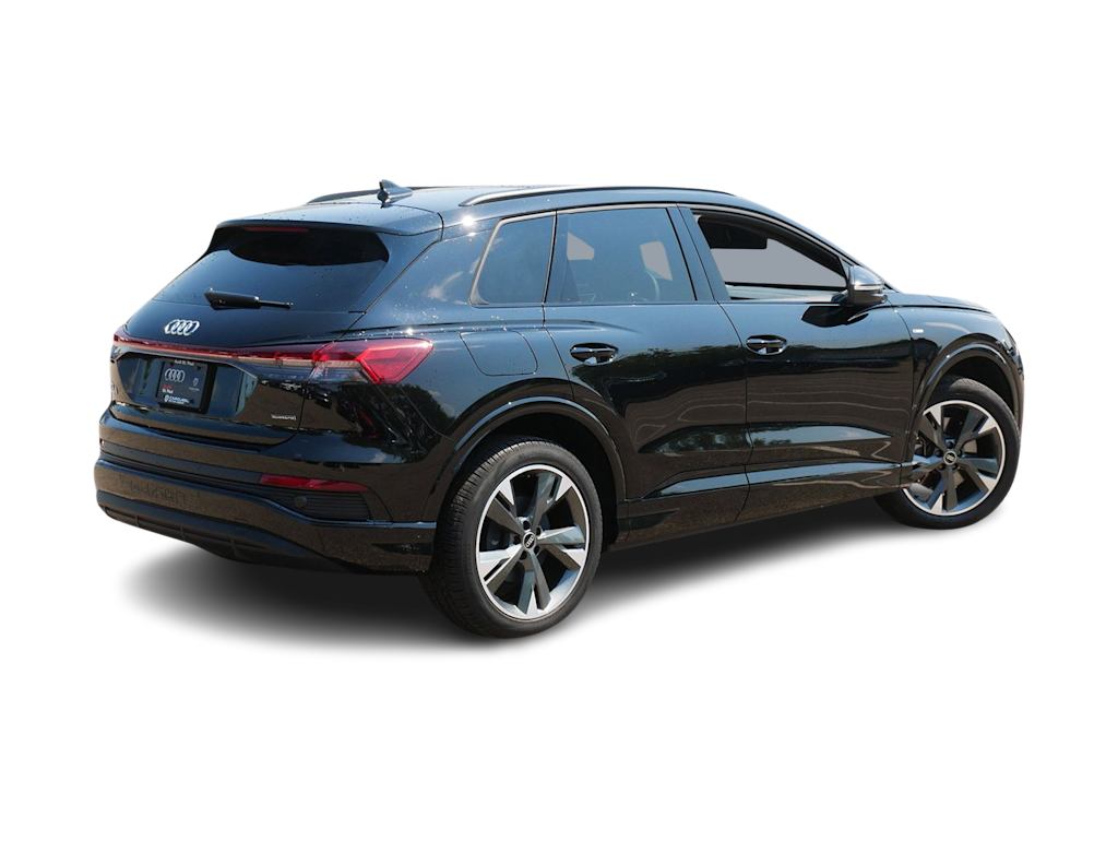 Thumbnail: 2023 Audi Q4 e-tron - 13