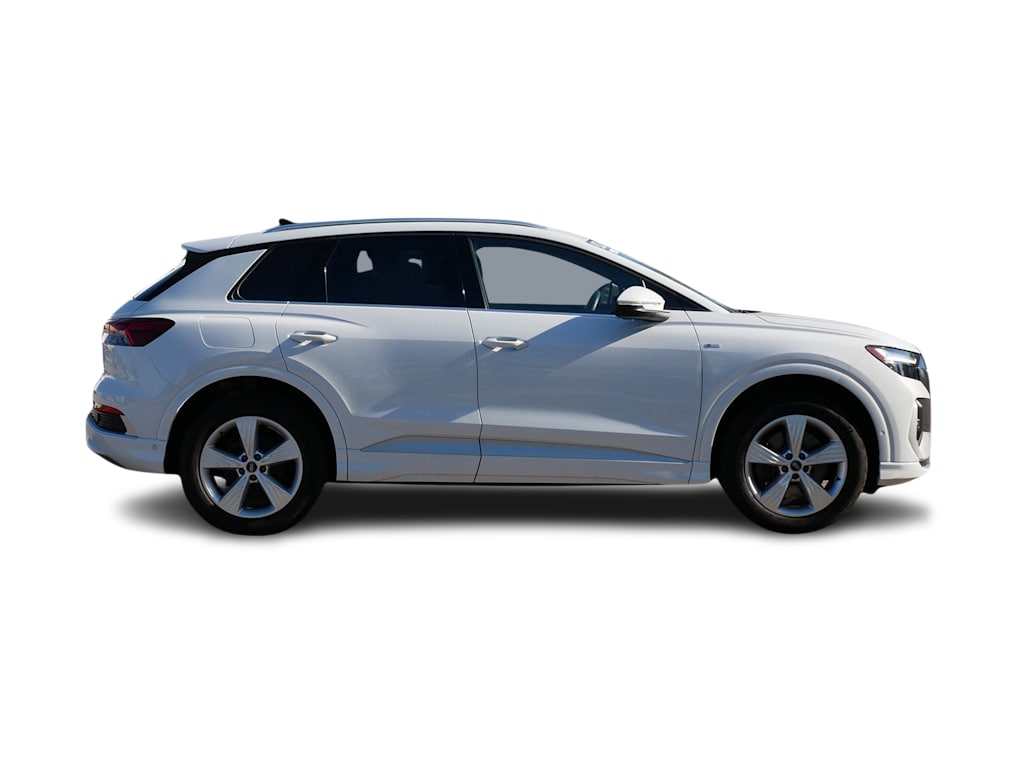 Thumbnail: 2024 Audi Q4 e-tron - 16
