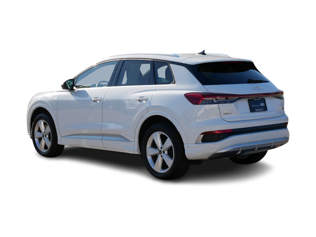 Thumbnail: 2024 Audi Q4 e-tron - 4