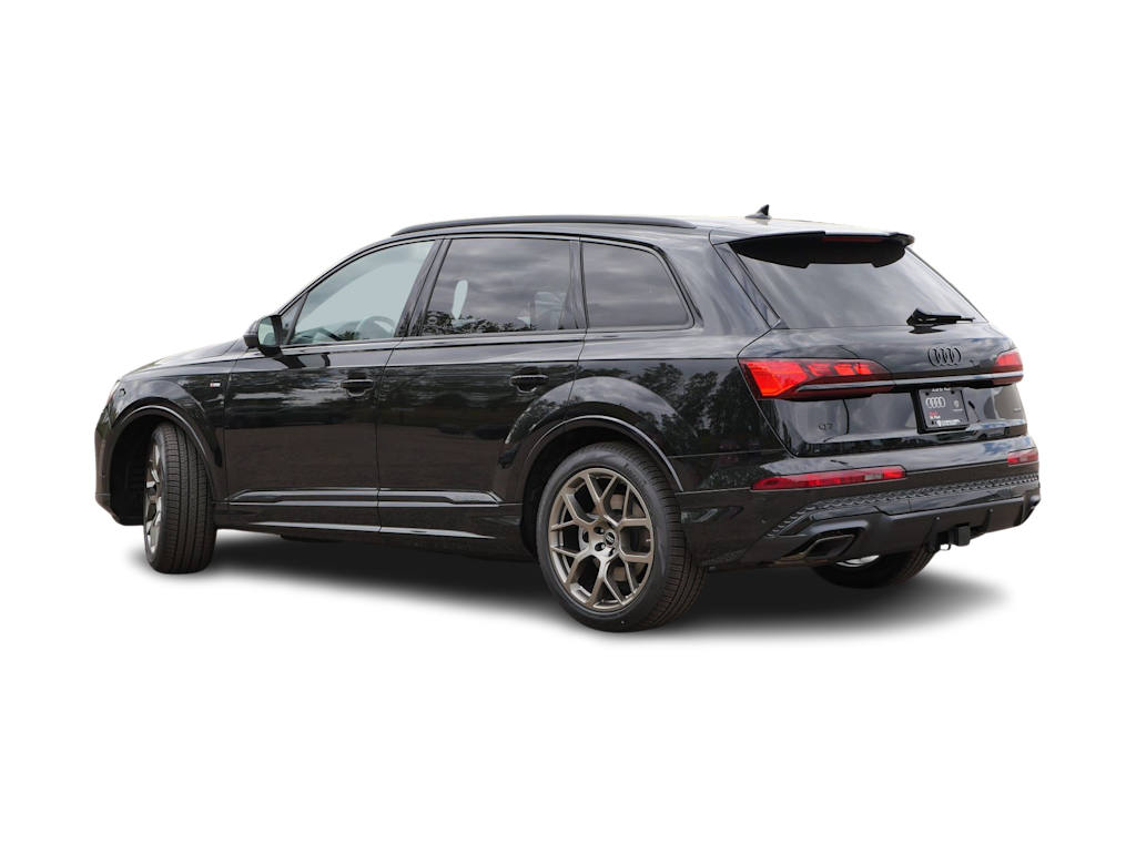 Thumbnail: 2026 Audi Q7 - 4