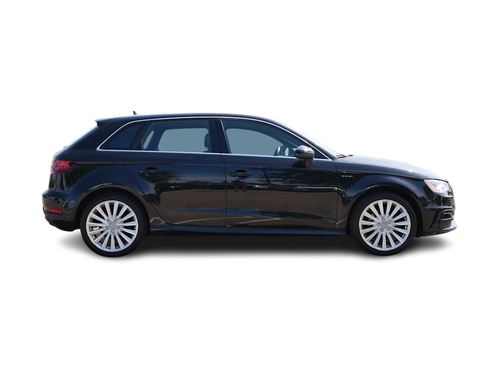 Thumbnail: 2016 Audi A3 - 10