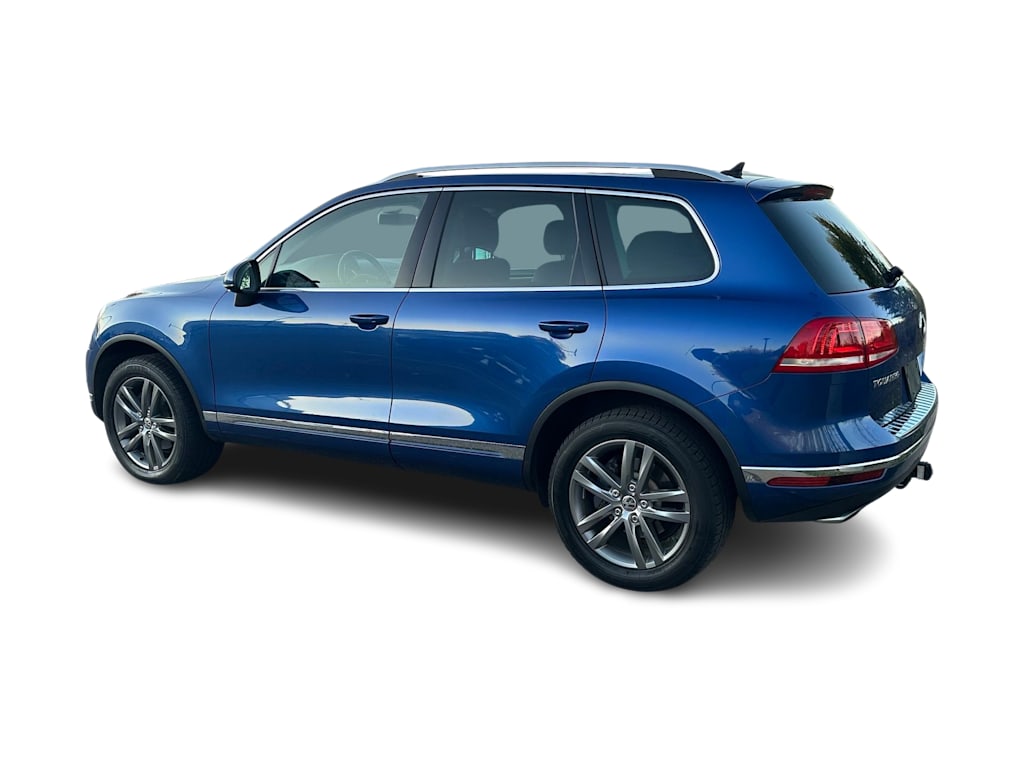 Thumbnail: 2015 Volkswagen Touareg - 3