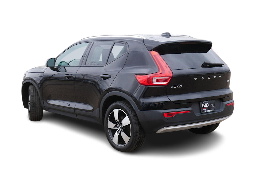 Thumbnail: 2020 Volvo XC40 - 4