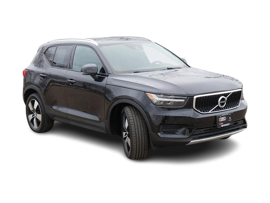 Thumbnail: 2020 Volvo XC40 - 17