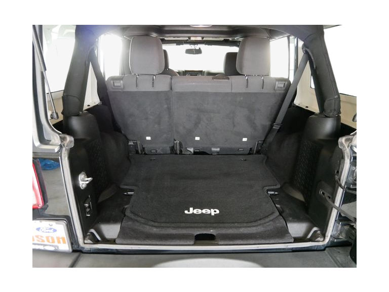 Thumbnail: 2015 Jeep Wrangler - 12