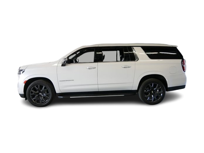 Thumbnail: 2021 Chevrolet Suburban - 3