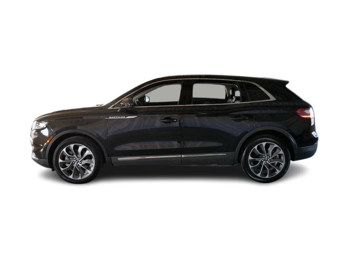 Thumbnail: 2023 Lincoln Nautilus - 3