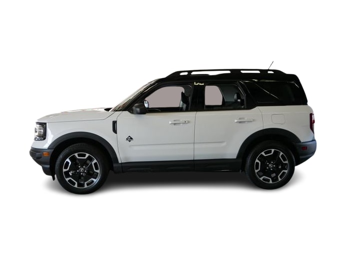Thumbnail: 2023 Ford Bronco Sport - 3