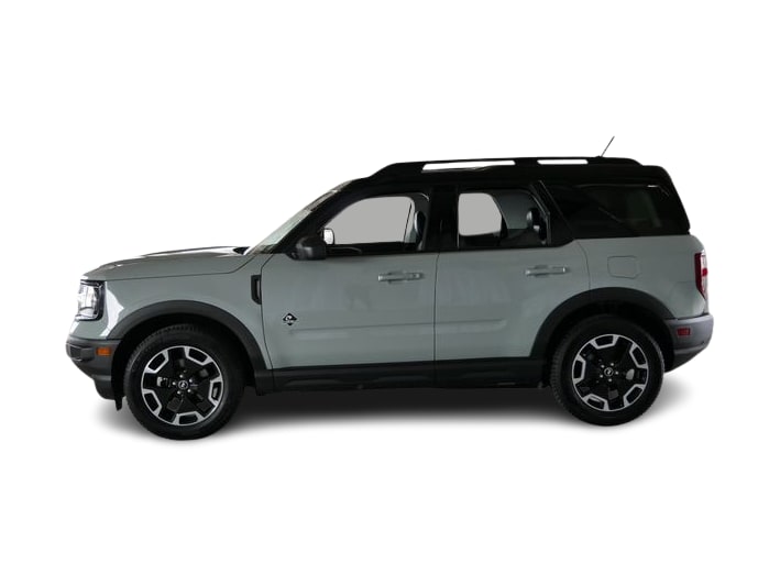 Thumbnail: 2021 Ford Bronco Sport - 3