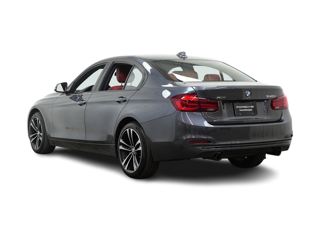 Thumbnail: 2018 BMW 3 Series - 4