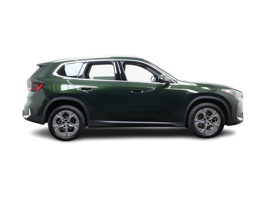 Thumbnail: 2023 BMW X1 - 13