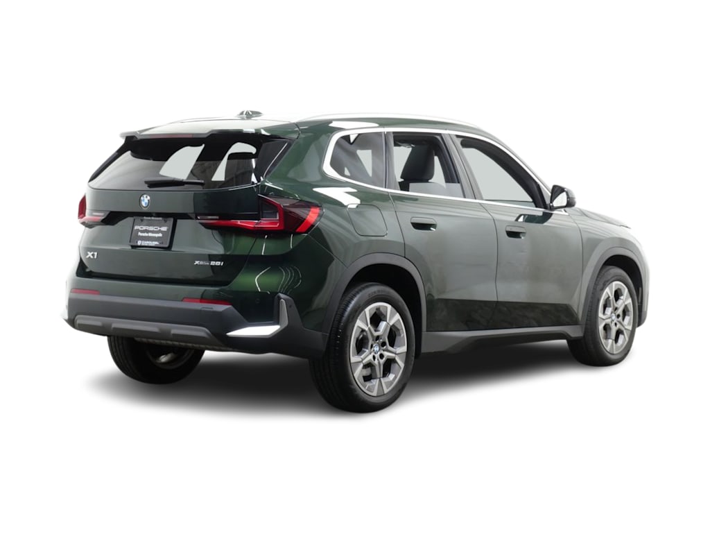 Thumbnail: 2023 BMW X1 - 12