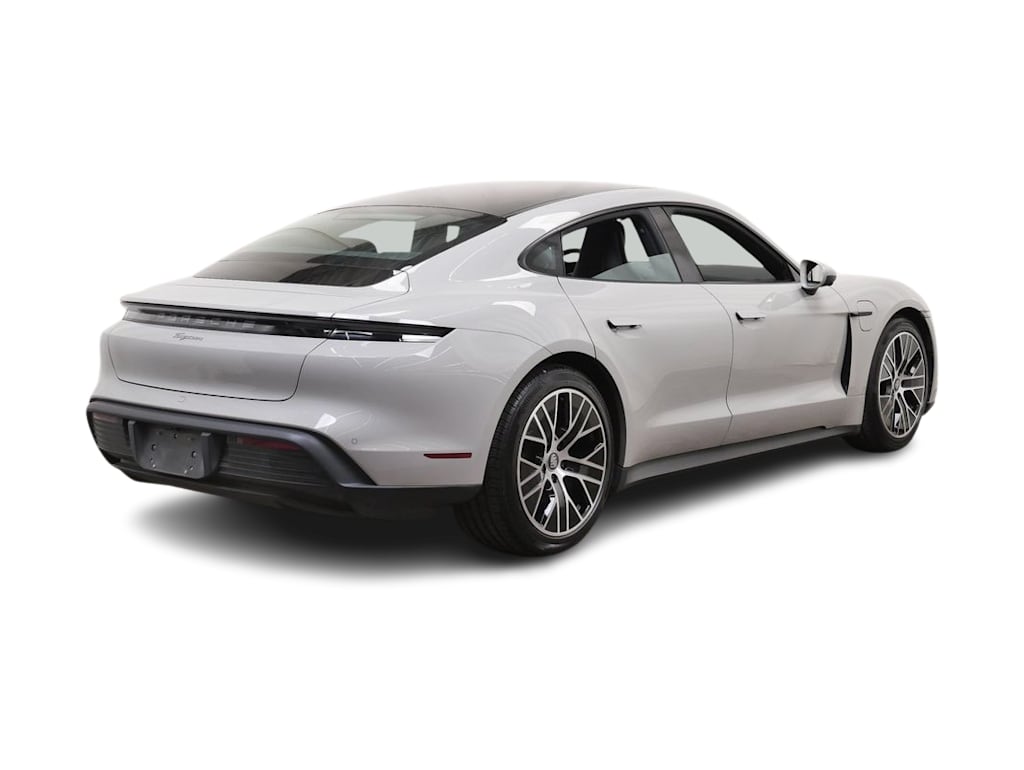 Thumbnail: 2022 Porsche Taycan - 11
