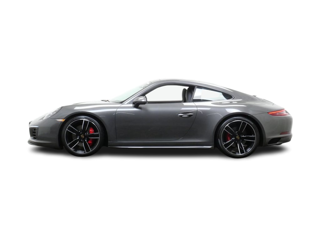 Thumbnail: 2019 Porsche 911 - 3
