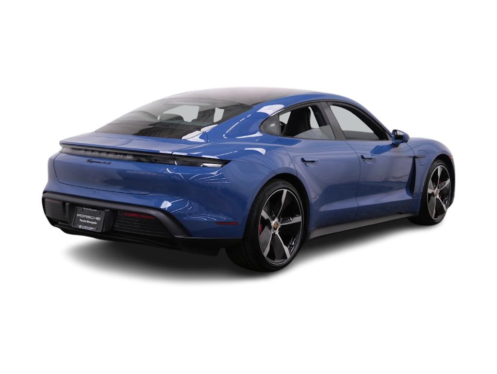 Thumbnail: 2022 Porsche Taycan - 11