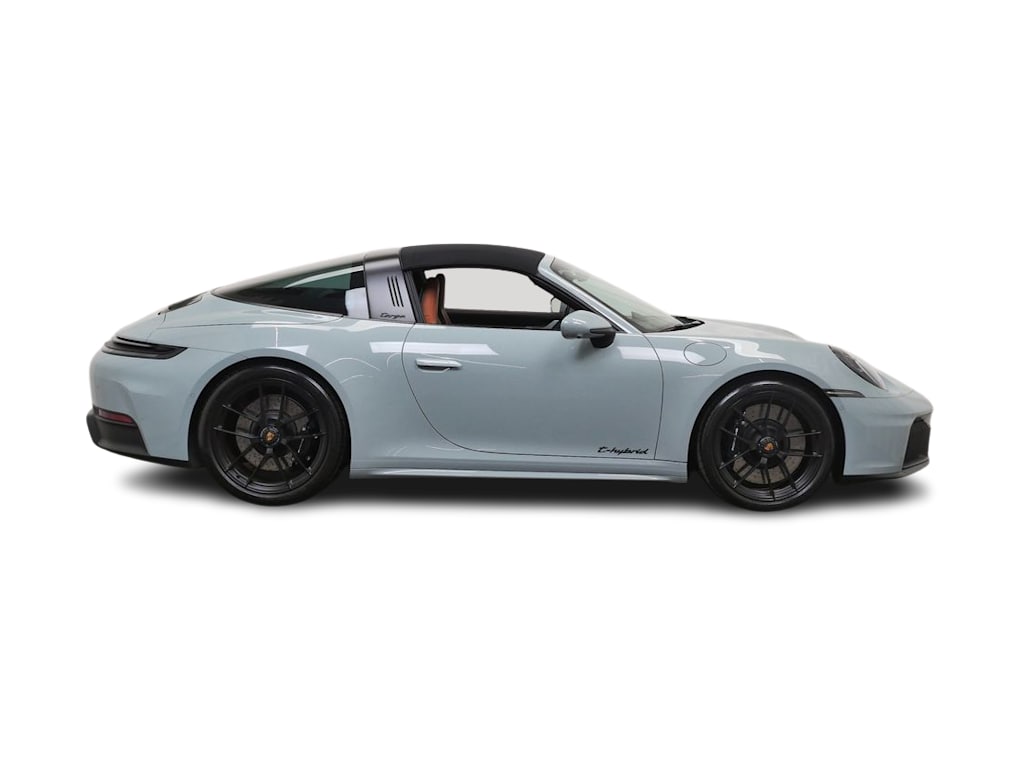 Thumbnail: 2025 Porsche 911 - 15