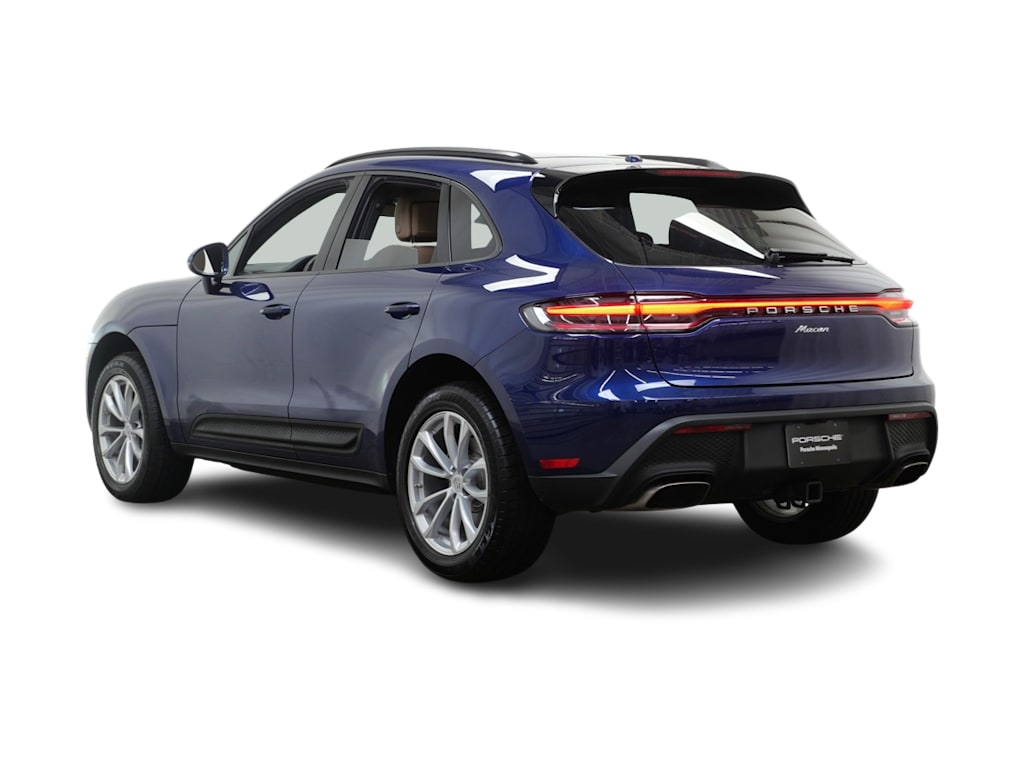 Thumbnail: 2025 Porsche Macan - 4
