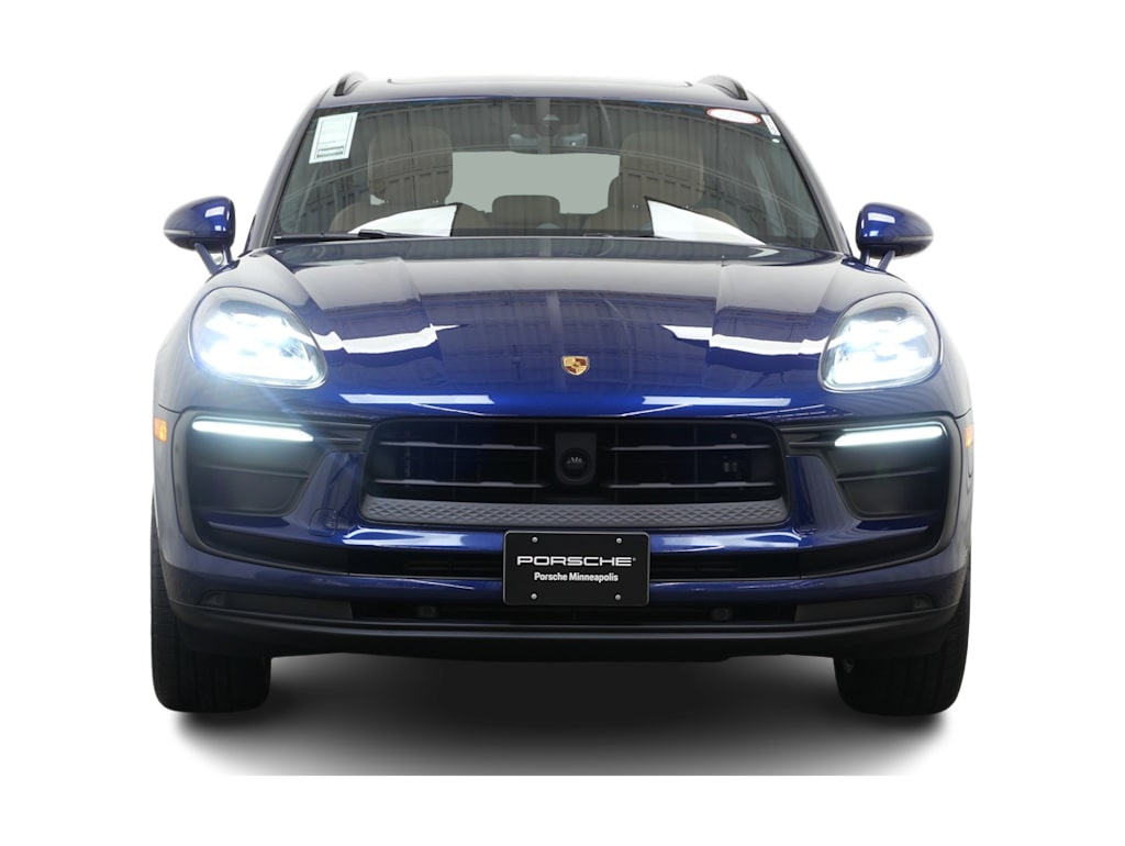 Thumbnail: 2025 Porsche Macan - 16