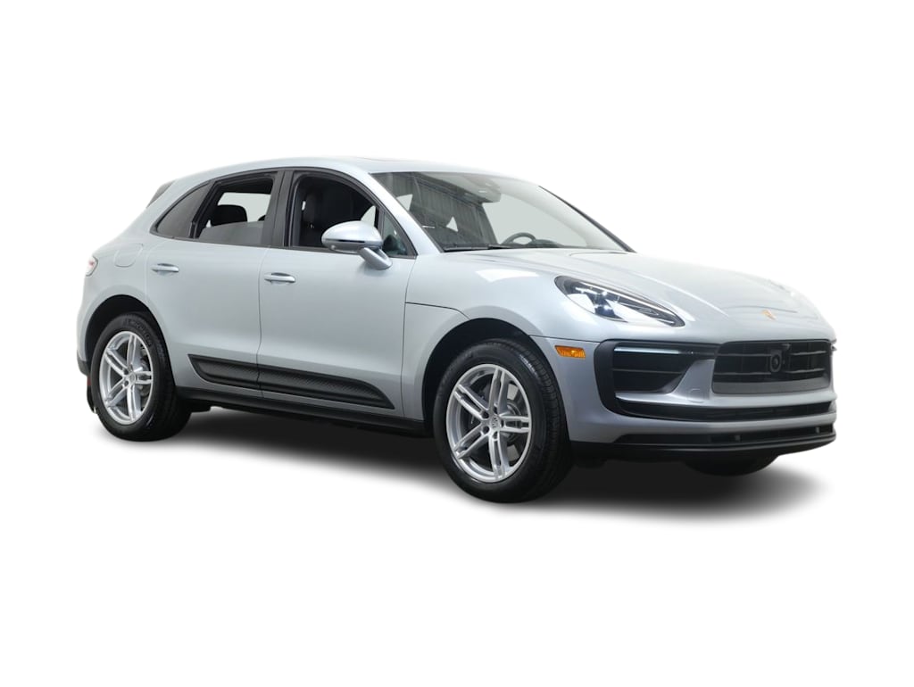 Thumbnail: 2025 Porsche Macan - 15