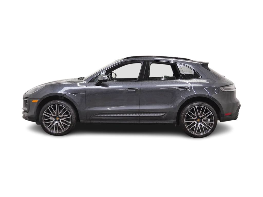 Thumbnail: 2026 Porsche Macan - 3