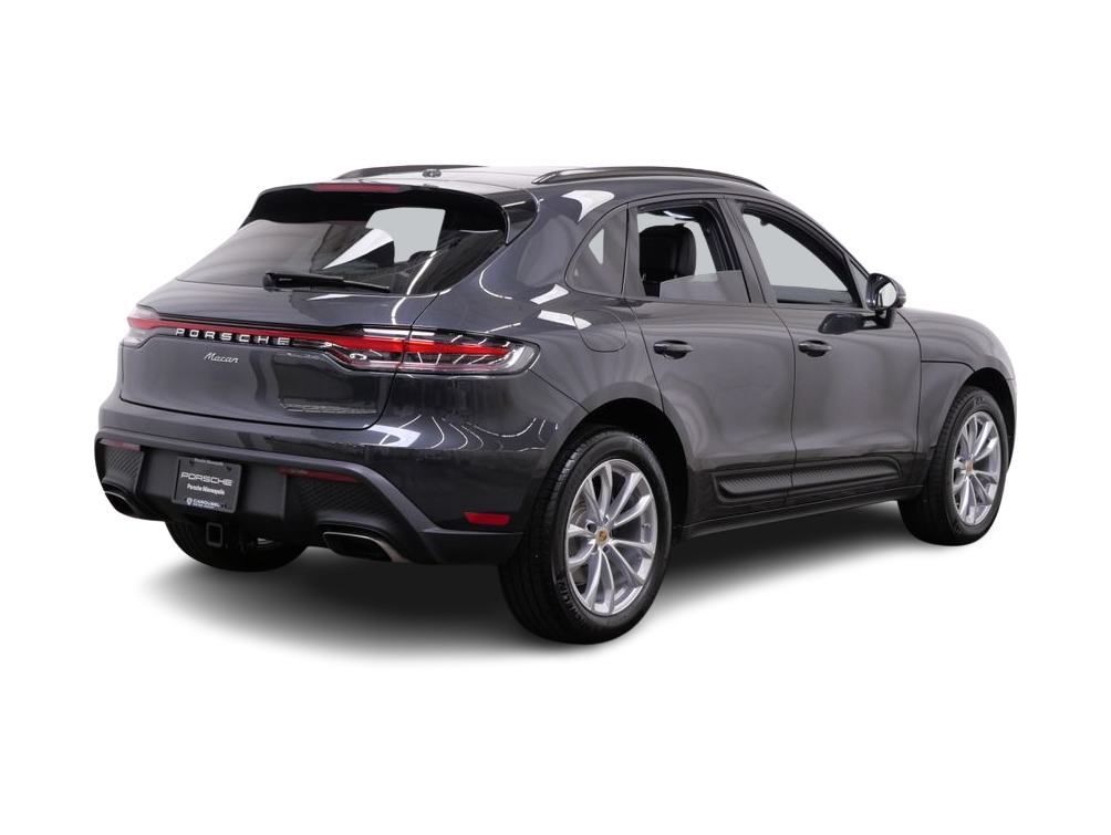 Thumbnail: 2026 Porsche Macan - 12