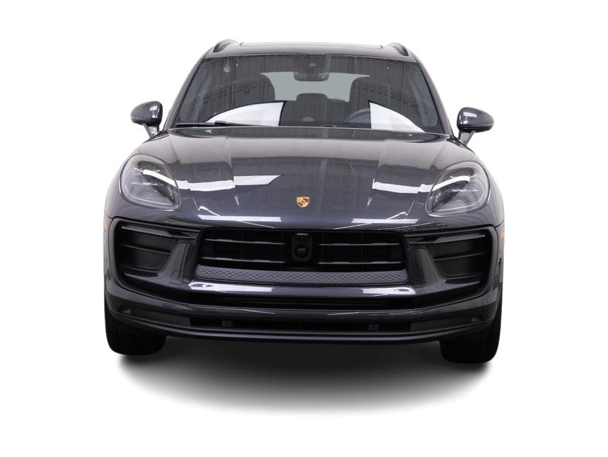 Thumbnail: 2026 Porsche Macan - 15