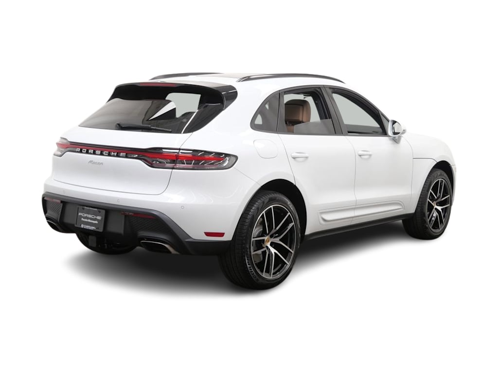 Thumbnail: 2026 Porsche Macan - 13