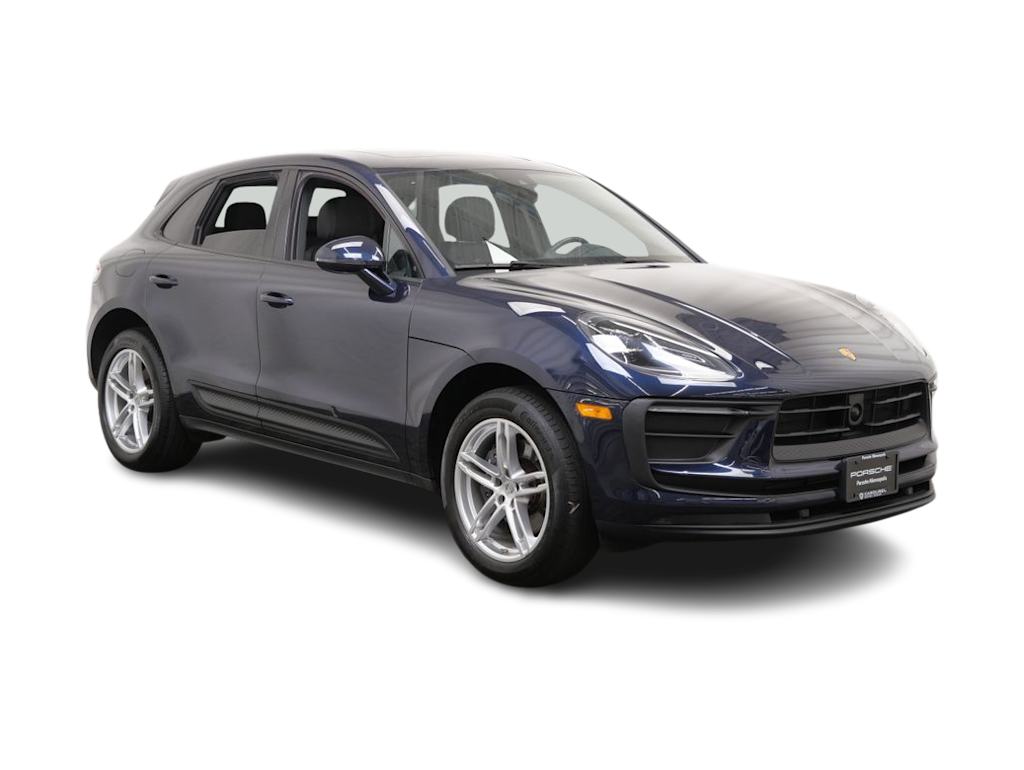 Thumbnail: 2023 Porsche Macan - 13