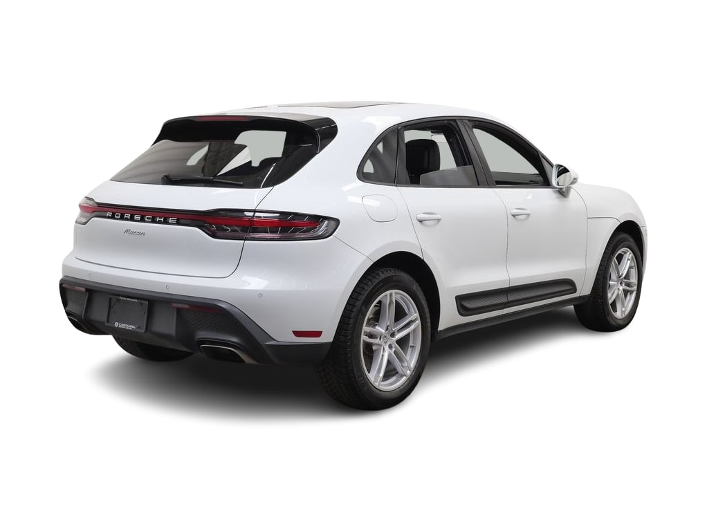 Thumbnail: 2024 Porsche Macan - 11