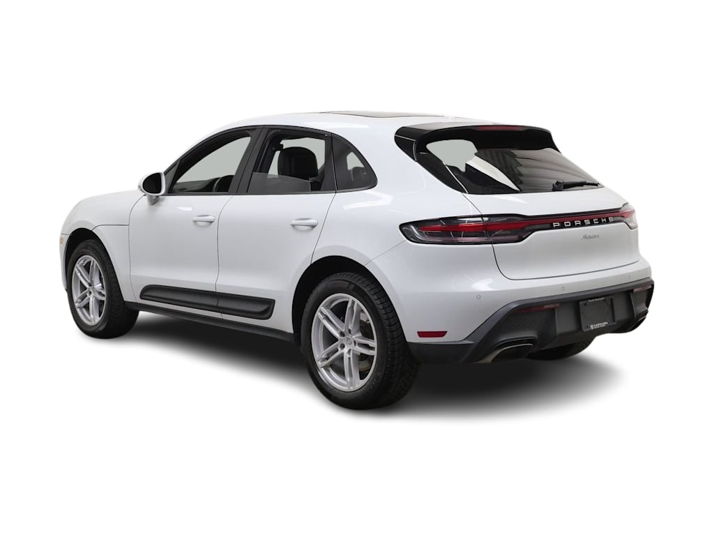 Thumbnail: 2024 Porsche Macan - 4