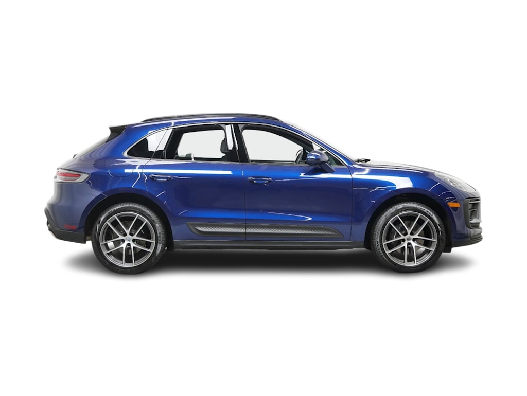 2024 Porsche Macan Base 14