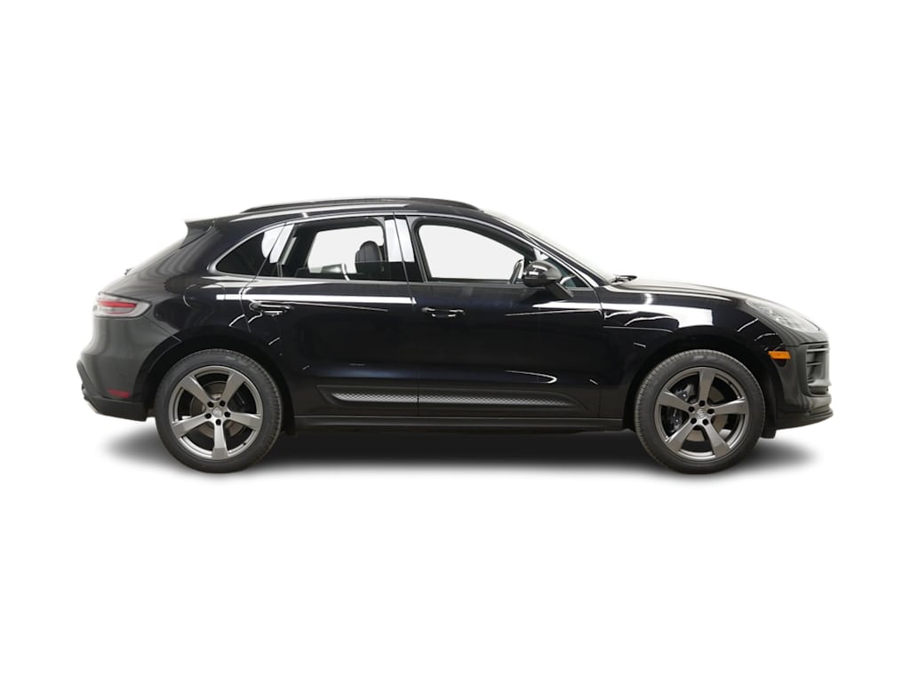 2024 Porsche Macan Base 16