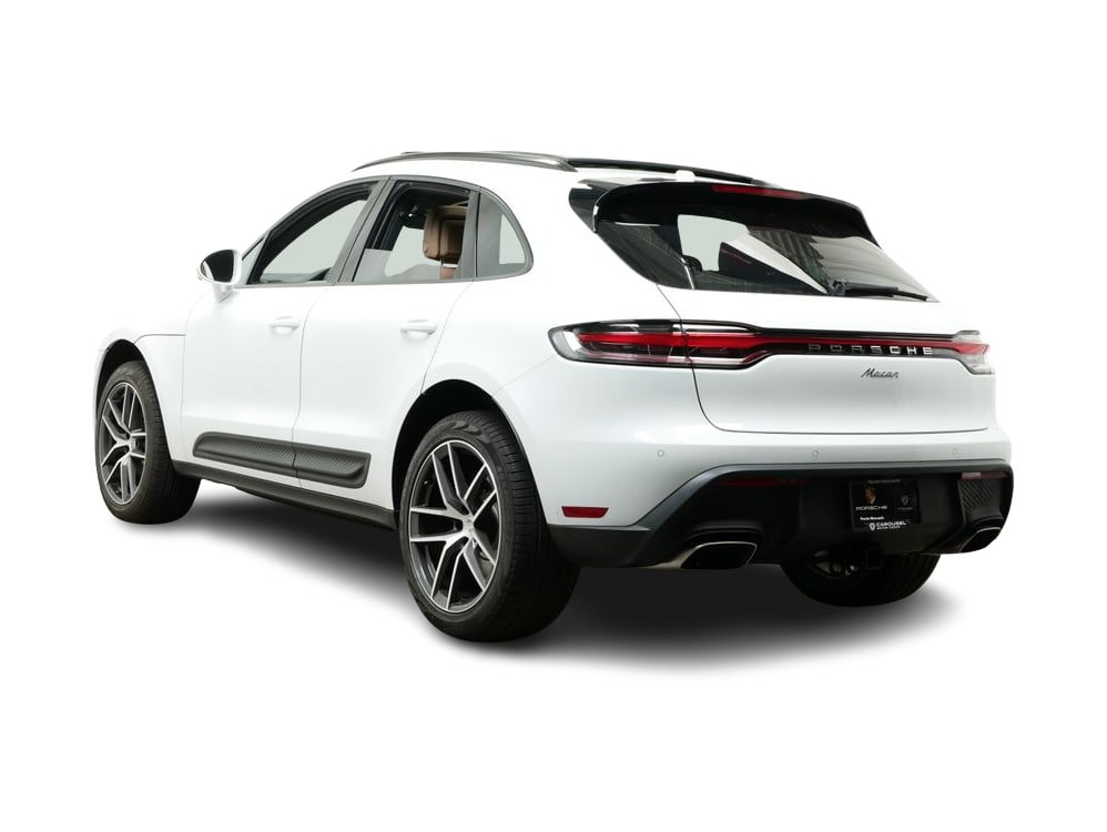 Thumbnail: 2025 Porsche Macan - 3