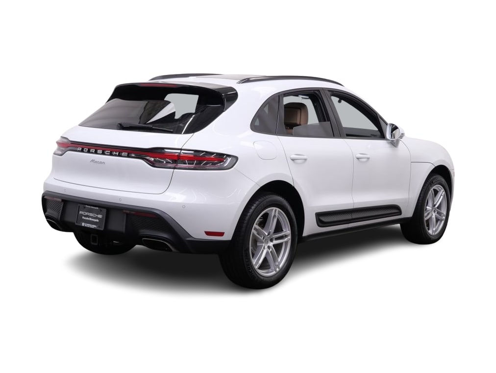 Thumbnail: 2026 Porsche Macan - 13