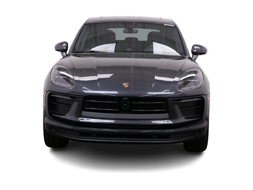 Thumbnail: 2026 Porsche Macan - 14